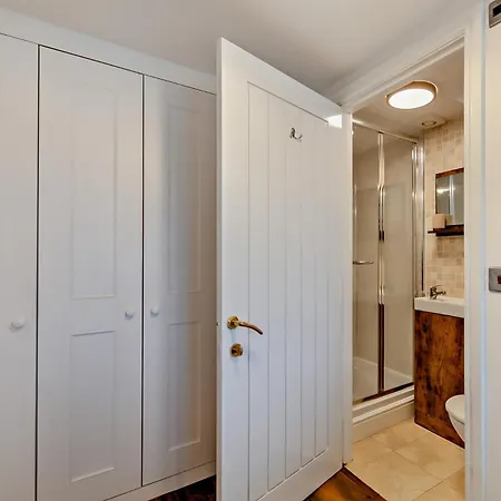 Holiday home 2 Bed In 95884