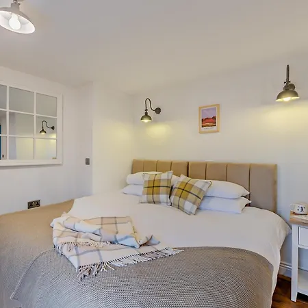 Holiday home 2 Bed In 95884