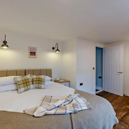 Dom wakacyjny 2 Bed In 95884 *