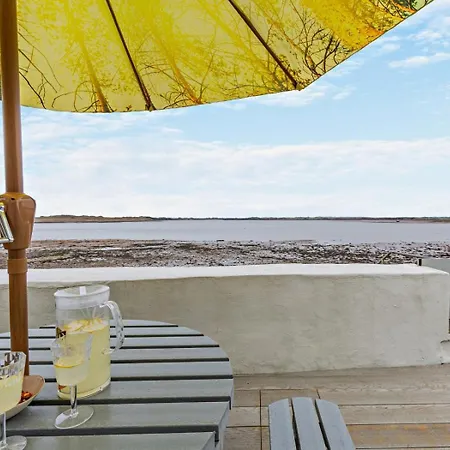 Dom wakacyjny 2 Bed In 95884 *