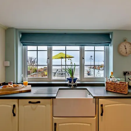 2 Bed In Oc-95884 Holiday home