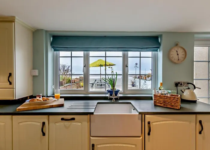 2 Bed In Oc-95884 Holiday home