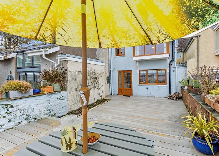 2 Bed In Oc-95884 Holiday home